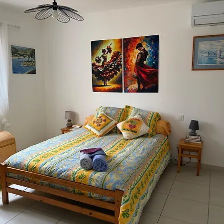 La Salamandre 66 Bed & Breakfast Saint-Génis